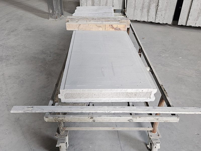 粉煤灰泡沫水泥條板